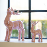 Hectarul - Decoratiune de Craciun cerb roz pal ceramic 16,9 cm Antlers Cosy&Trendy